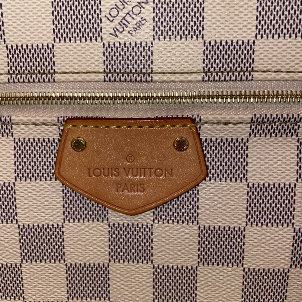 Louis Vuitton Iena MM in Damier Azur - Picture 3 of 15